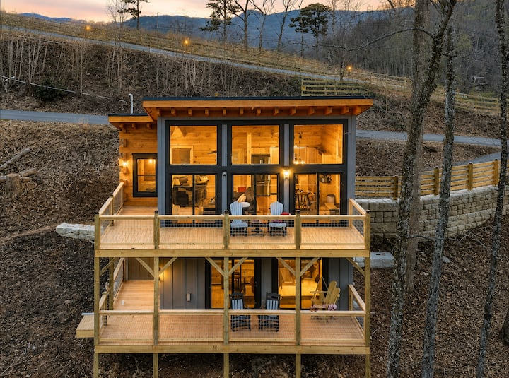 Tranquil Treat/Smoky Mountain Getaway