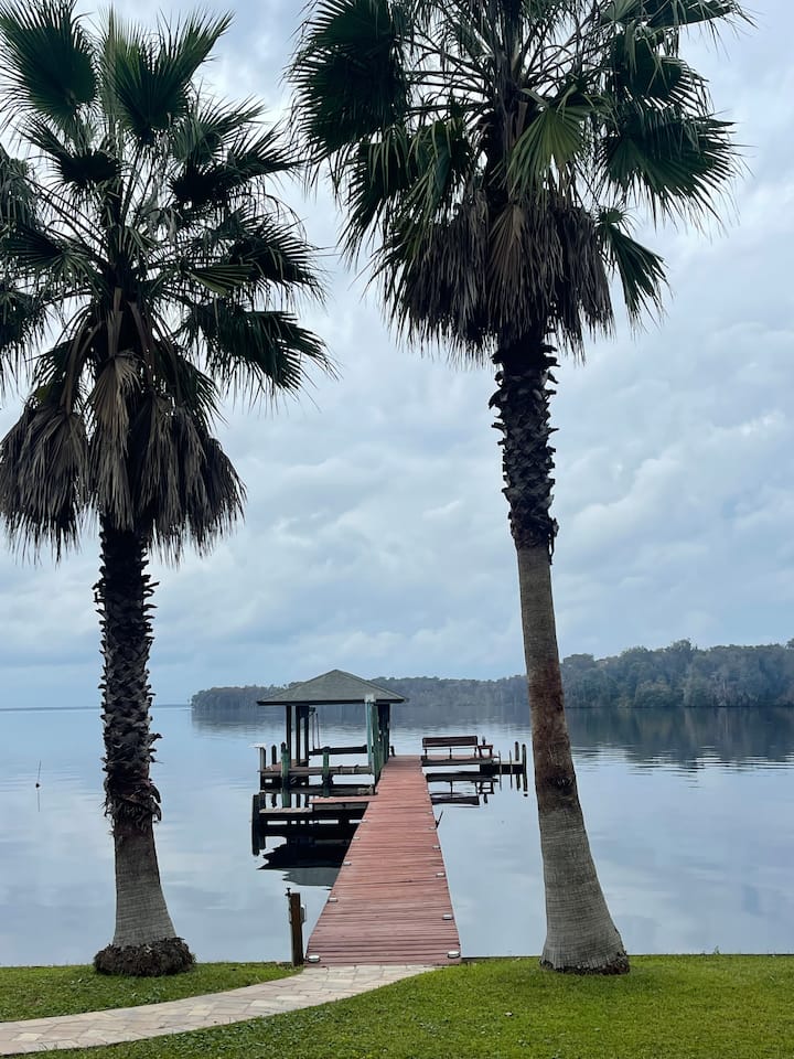 St. Augustine Riverfront Bungalow!