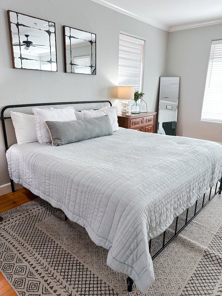4| Private Suite + Golf Cart Rentals