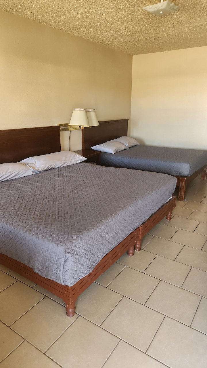 Longhorn Ranch Motel - Standard Room