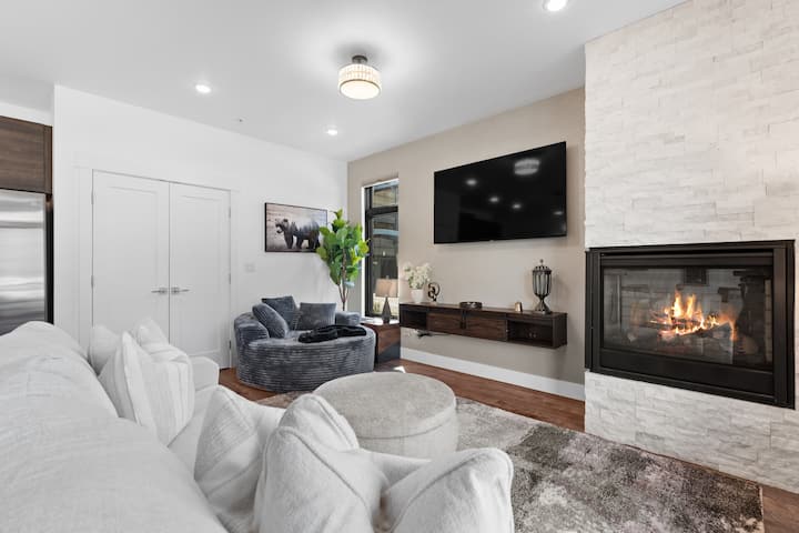Luxe Mountain Retreat near Keystone & Copper
