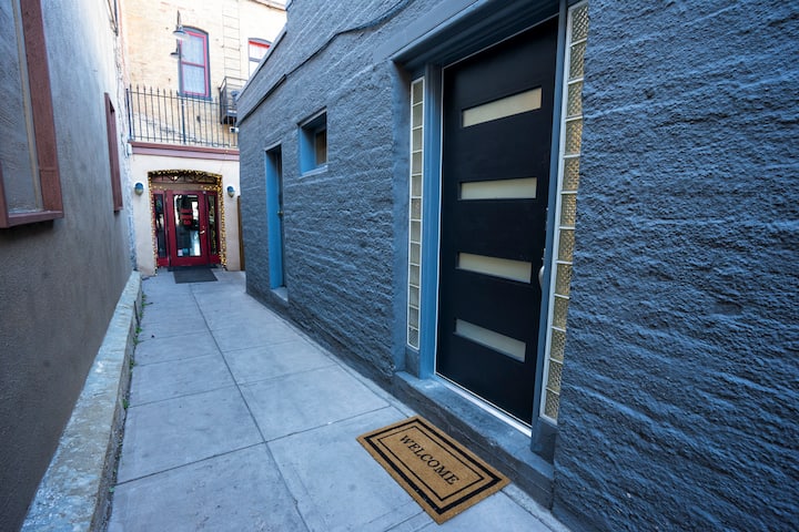 Grand Canyon Wine Co Airbnb on Route 66