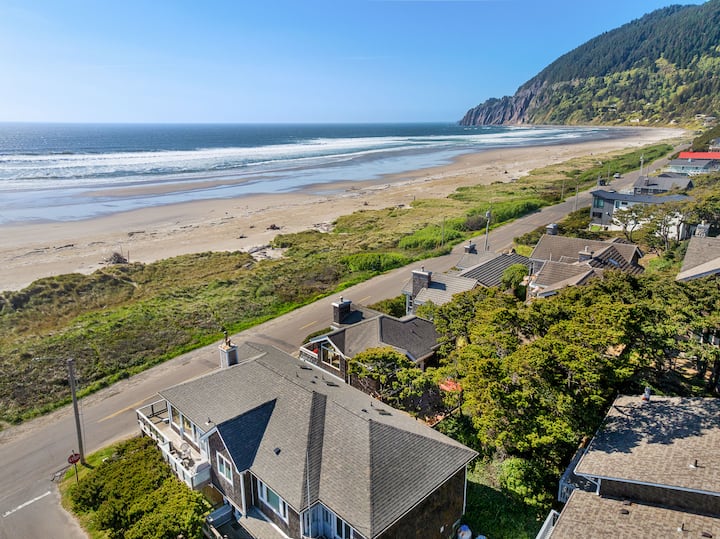 Oceanfront, Dog-Friendly Home with Panoramic
