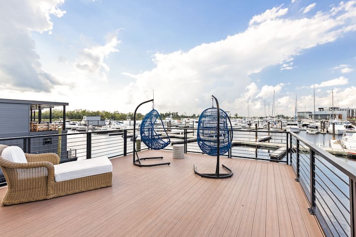 Delight at The Cove Riverwalk Villas