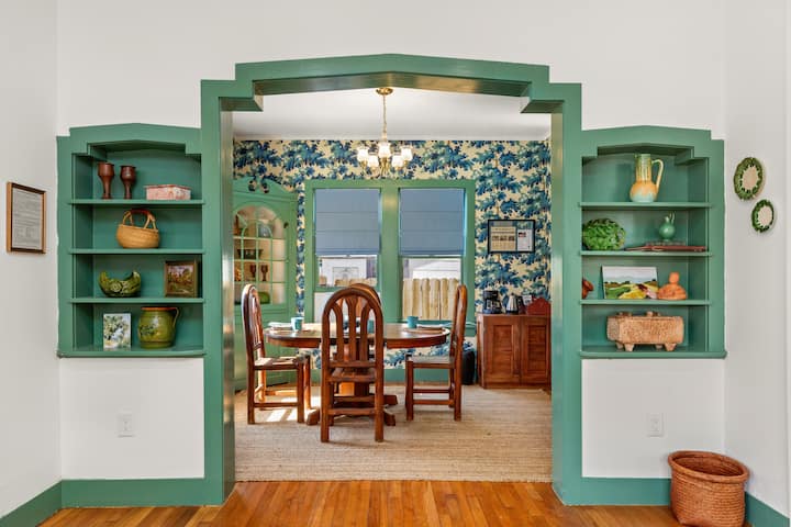 The Cross Street Cottage