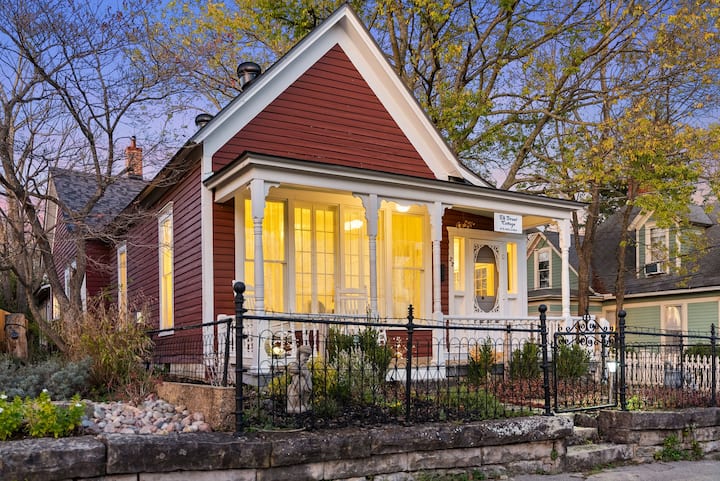 Eureka Springs 2 Bed - Elk Street Cottage