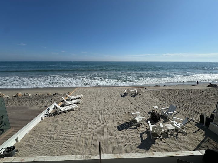 Beachfront Bliss | Steps to Sand + 5 Large BRs