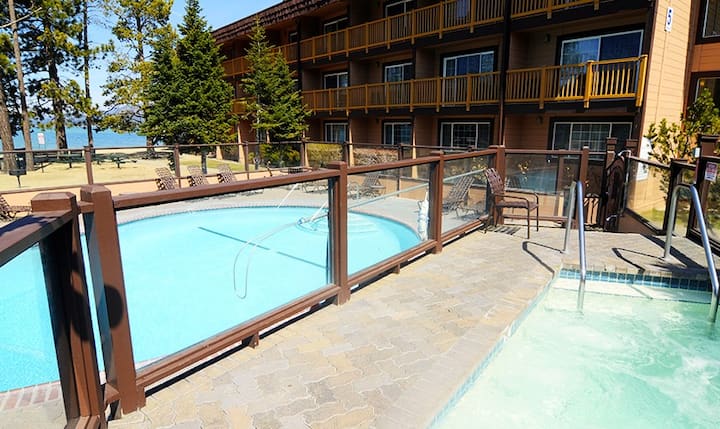 TahoeBeach&SkiClub onLake 1BCondoFor4-K+SofabedTB1