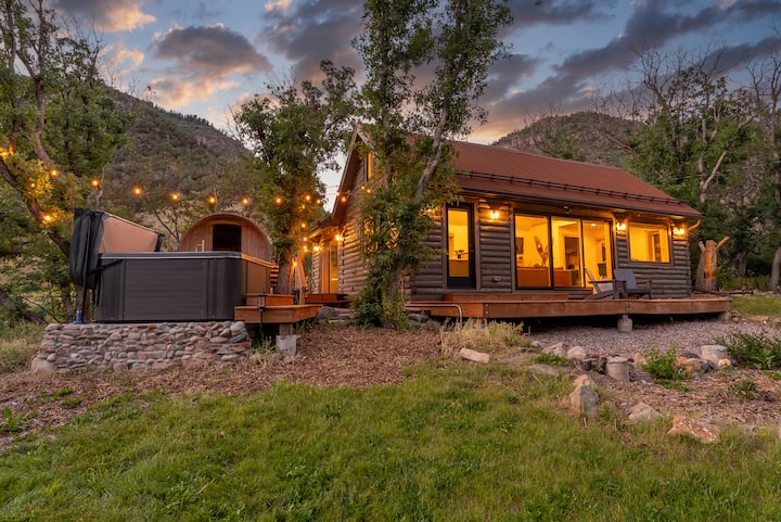 Hot Tub & Sauna, Firepit, Patio, Views, Romantic