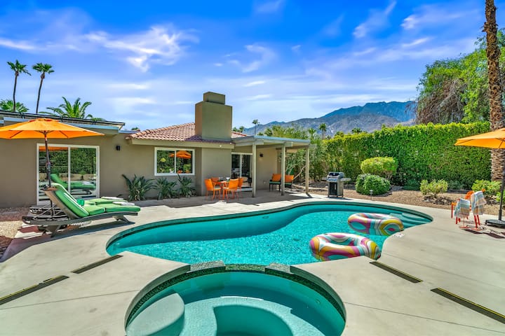 Desert Gem - Bold Design, Poolside Fun & Spa