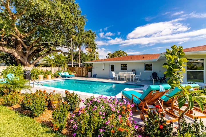 Lrg Pool-Tropical-Near Beach-2 Kings-Lrg Kitchen