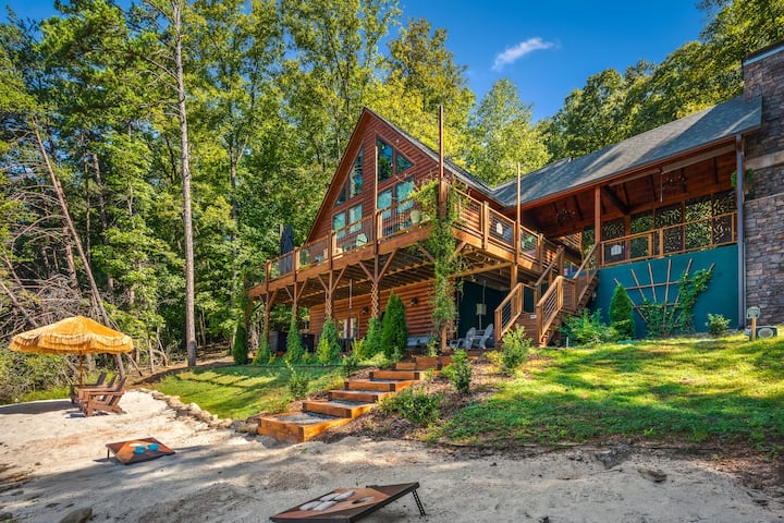 Ultra lux lakefront estate with private beach