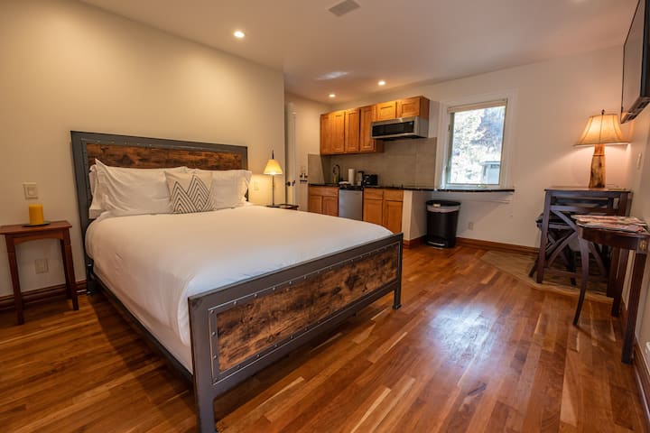 Exquisite Creekside Suite in the Heart of Aspen #1
