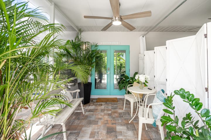Mid-Century Modern Beach Getaway