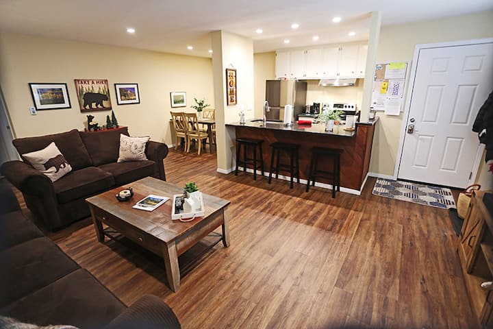 Mammoth Lakes Central, Pet Friendly, 1 BR Condo