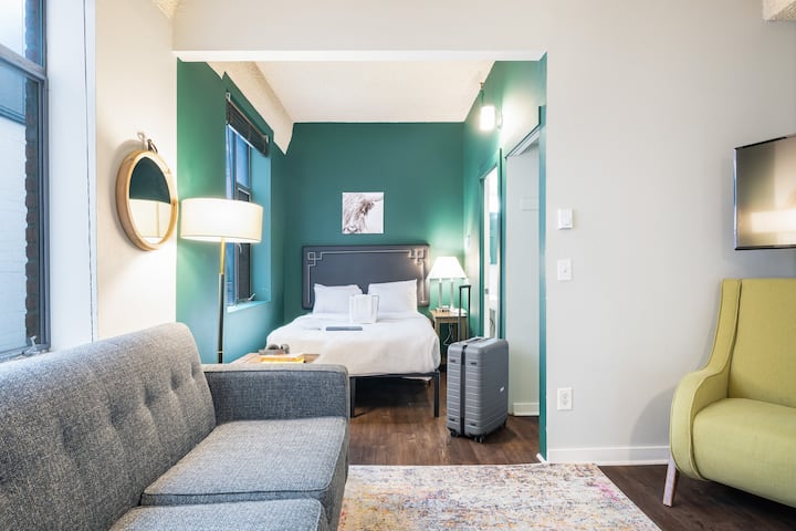 Oxford Seattle -Studio Apartment near Pikes Market
