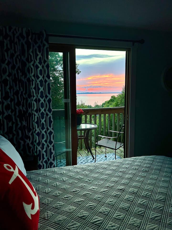 Mackinac Island Room (#201) Cedarwood Condo