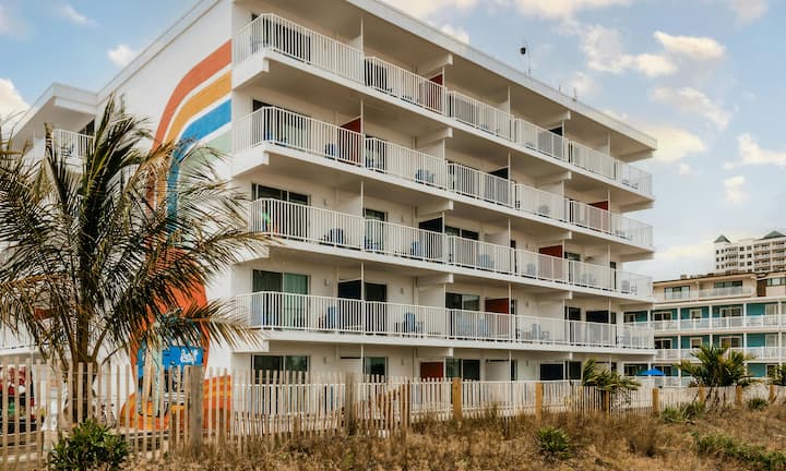 SeaLoft Oceanfront Hotel