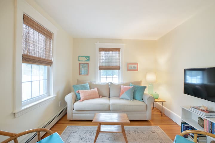 Guest Suite in Historic Home