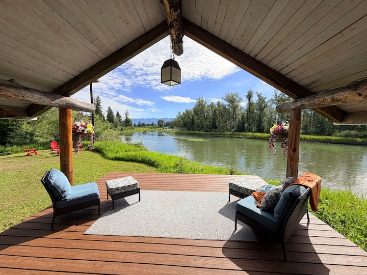 Riverfront Cabin/River Bottom Ranch/Near Glacier