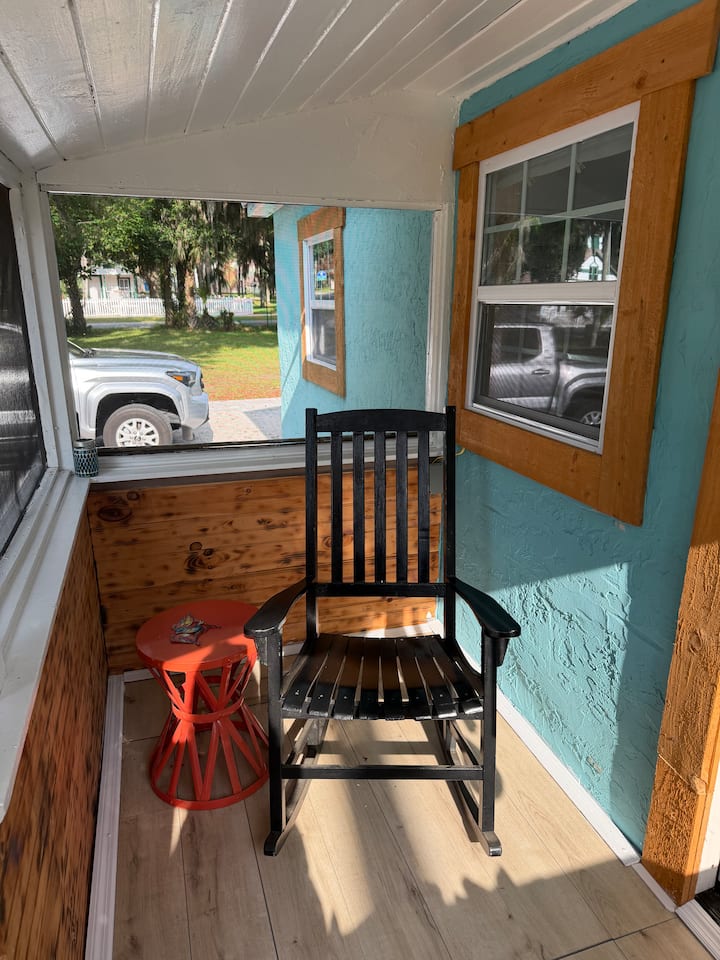 Cozy, completely renovated home in beautiful NSB