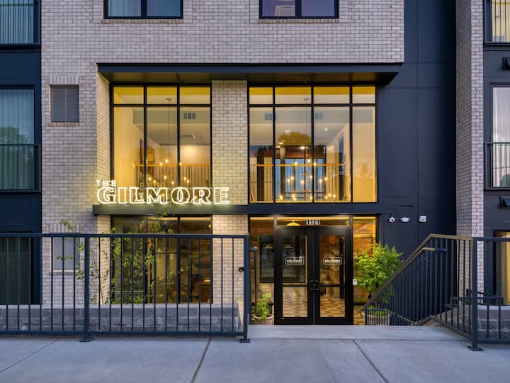 #1 Hotel in Nashville • 12 South + Rooftop Lounge
