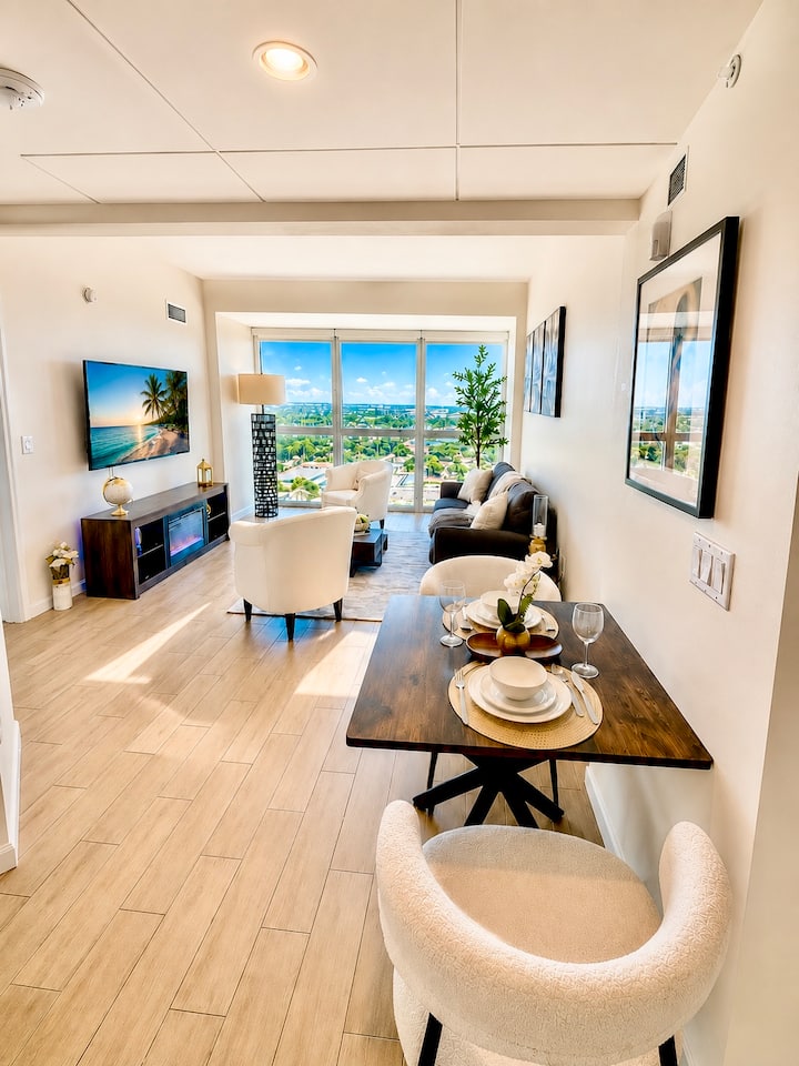 Luxury skyline views • Downtown retreat