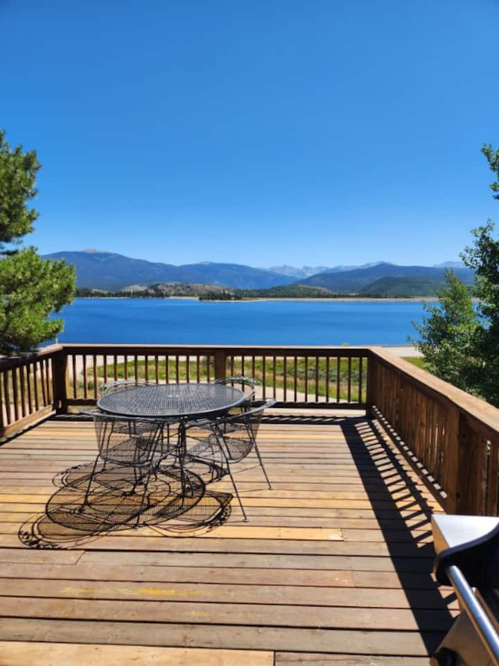 Cozy Cabin w/ Breathtaking View Flat Rate Pricing