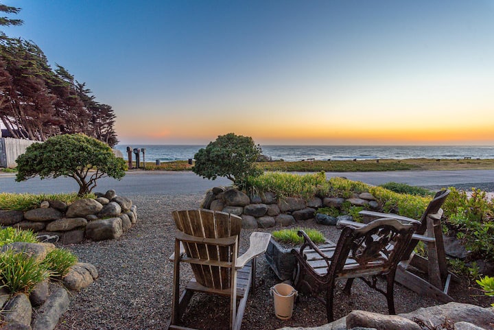 Oceanside, Restored, Vintage, Retreat in Cambria