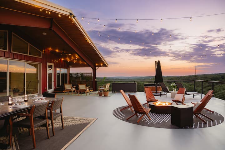 Hill Country View | Sauna, Cold Plunge, Sunset!
