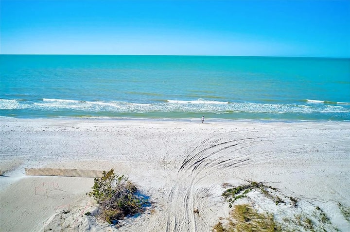 Coastal Gem – Steps to Beach & Sunset Views