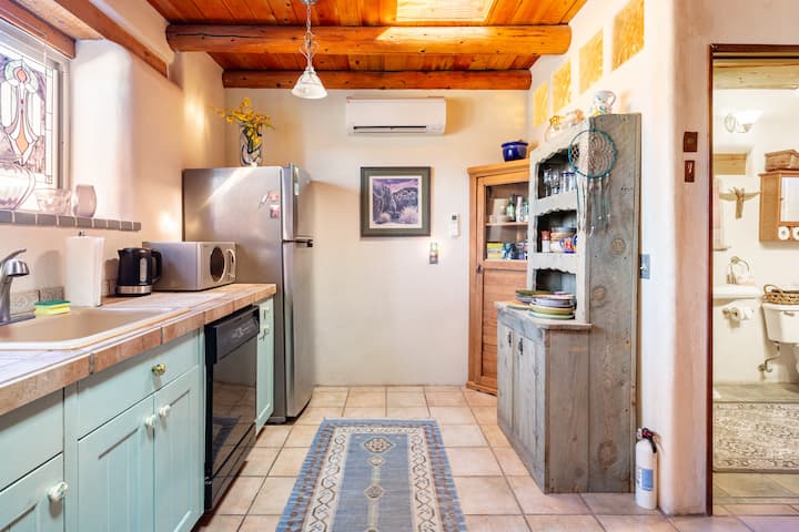 Beautiful One Bedroom Casita