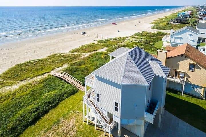 BEACHFRONT BEAUTY w/ 4 KING BEDS ULTIMATE Getaway!