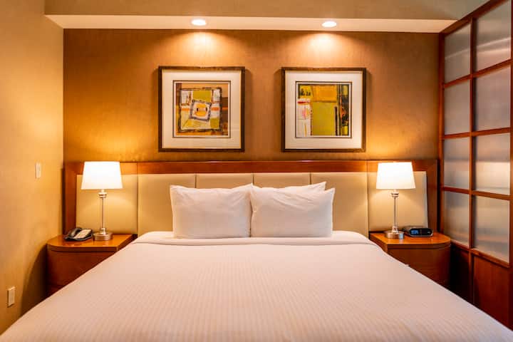 Jet Deluxe Studio at Signature Condo Hotel