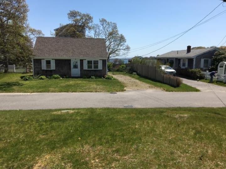 Private home with water view/ short walk to beach
