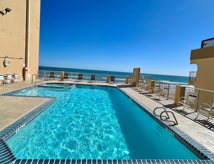 Sandy Shore-Beachfront Condo w/ Oversized Balcony
