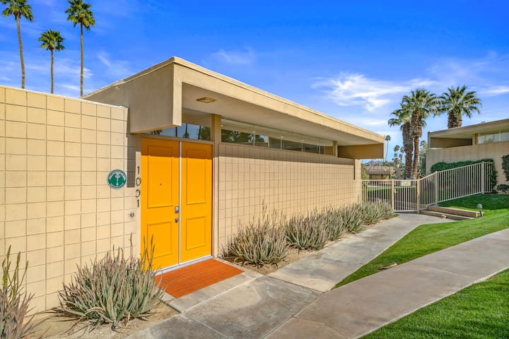 The Desert Breeze at Sandpiper