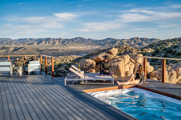 Infinite Horizon | pool, spa & firepit on 5 acres