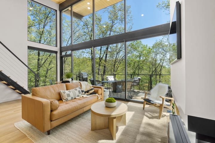 Tree+House Indian Point | Amazing Lake View