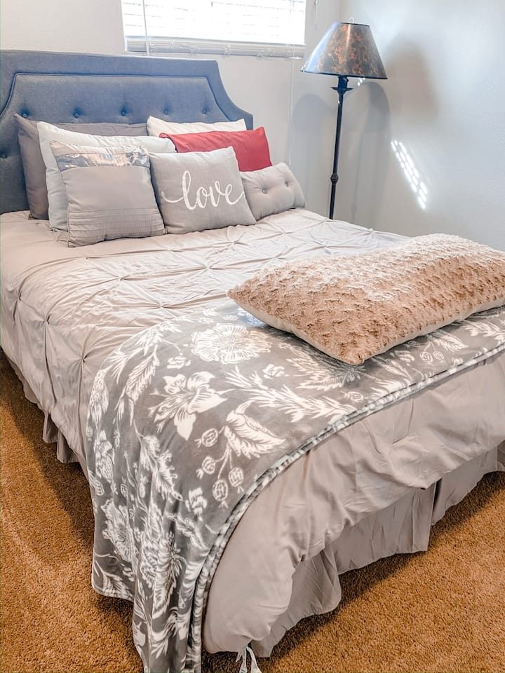 2 bedroom cozy house