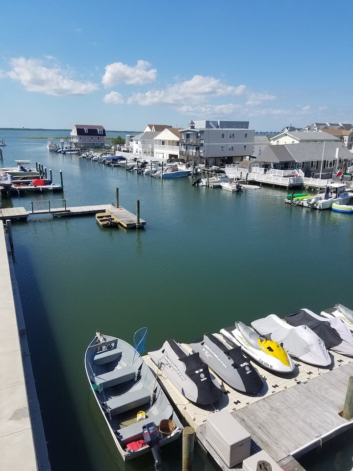 North Wildwood--Cozy Water-Front Efficiency