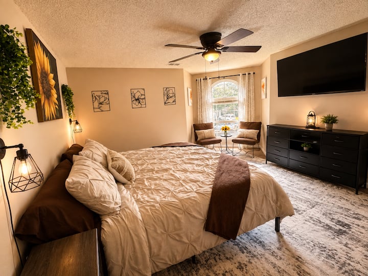 Bay Pearl - 3 Bedroom Condo