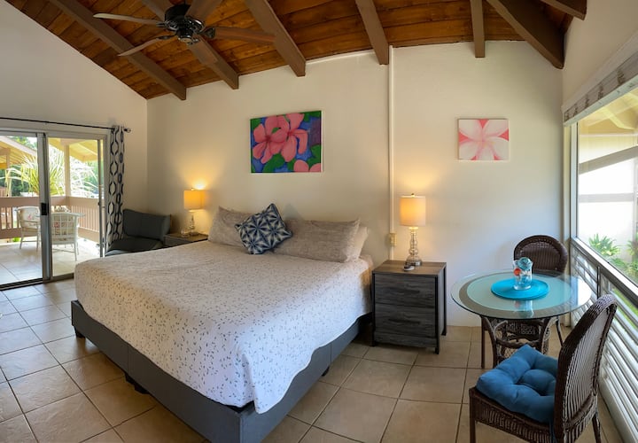 Studio in heart of princeville Kauai