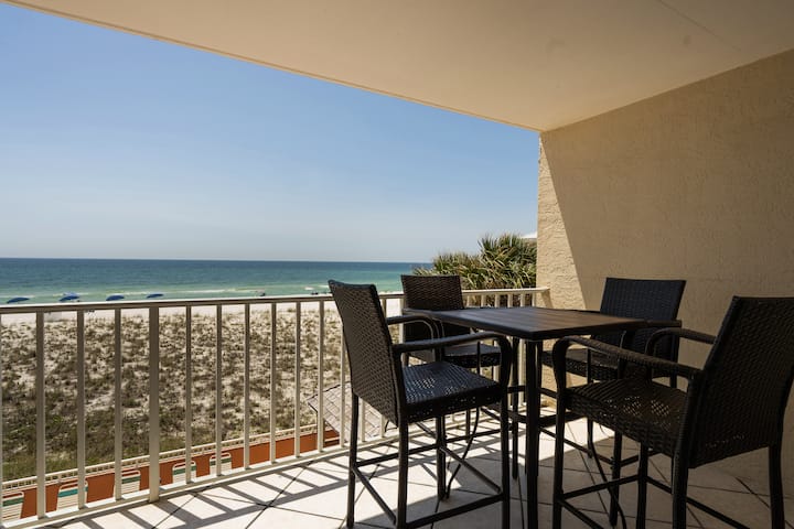Dolphin Watch Beachfront INCREDIBLE Ocean View