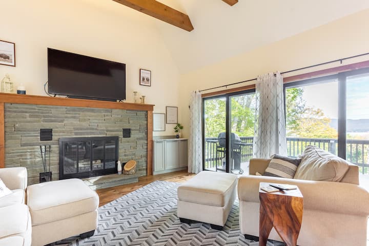 Lake Views + Private Beach Access 5 Min to Village