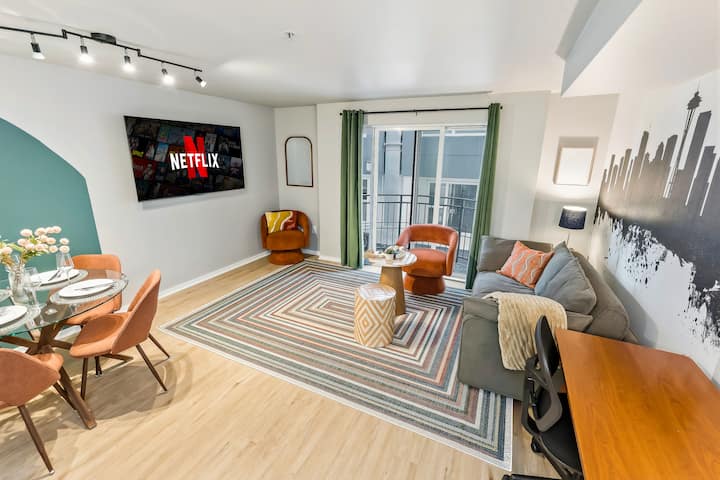 1 BR Condo | Space Needle | 99 walk score