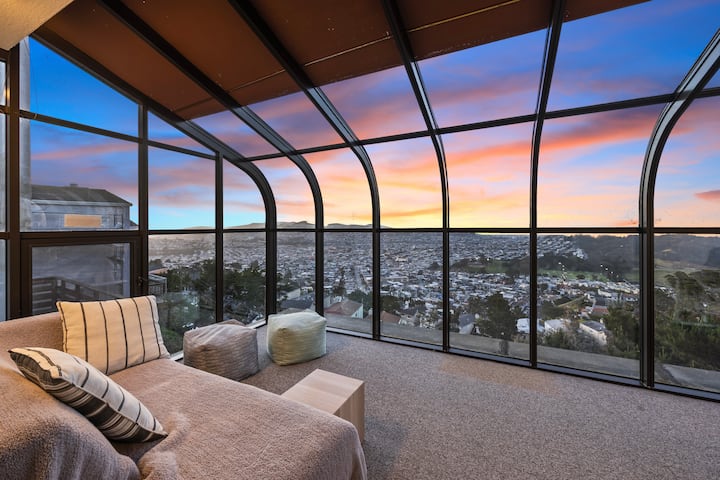 SF Amazing View & SUNroom: Spacious Private 1 bdrm