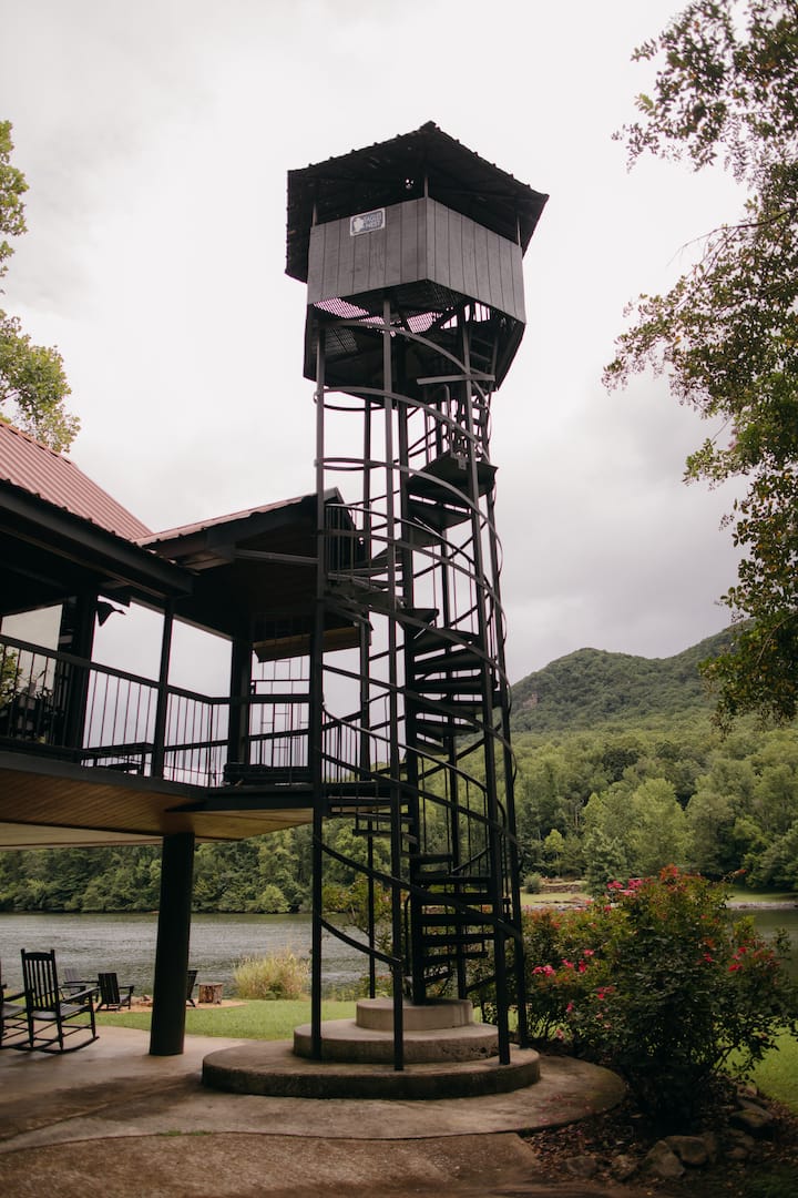 Riverfront Getaway with a View