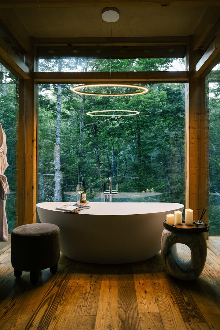 Havenridge Hideaway ~Sauna ~Plunge ~Gym ~EV ~Dogs