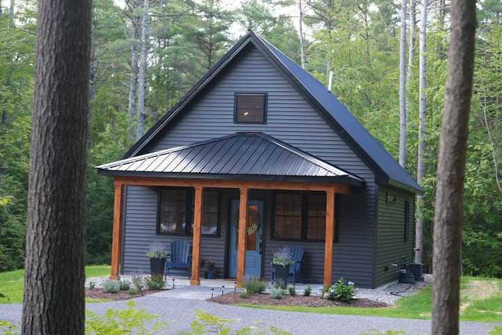 Cozy cub cabin